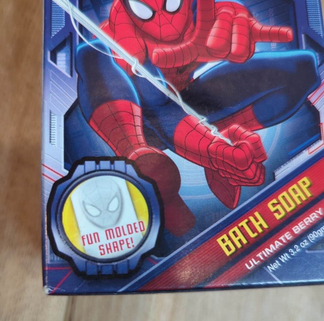 Marvel Ultimate Berry Spiderman Molded Bath Soap Bar Magic Towel Puzzle Spinner