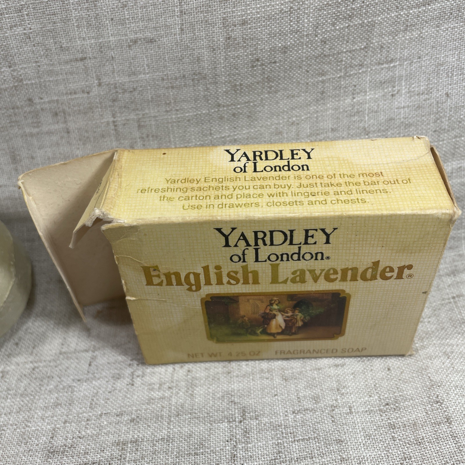 VTG 1979 Yardley of London English Lavender Soap Fragranced Bar 4.25 ounces NOS