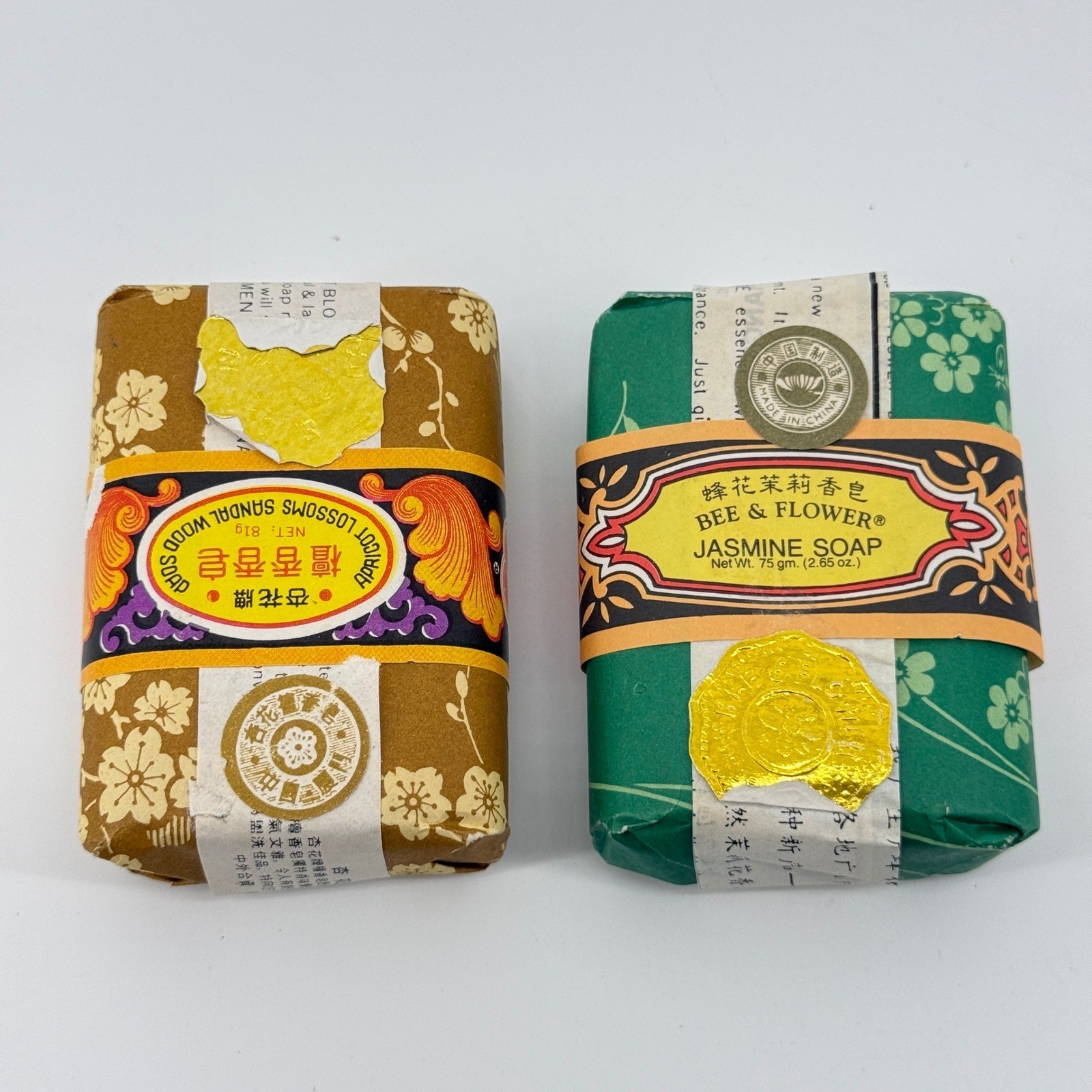 Bee & Flower Bar Soap 2pk Green Brown Floral Sandalwood Jasmine Paper Wrap