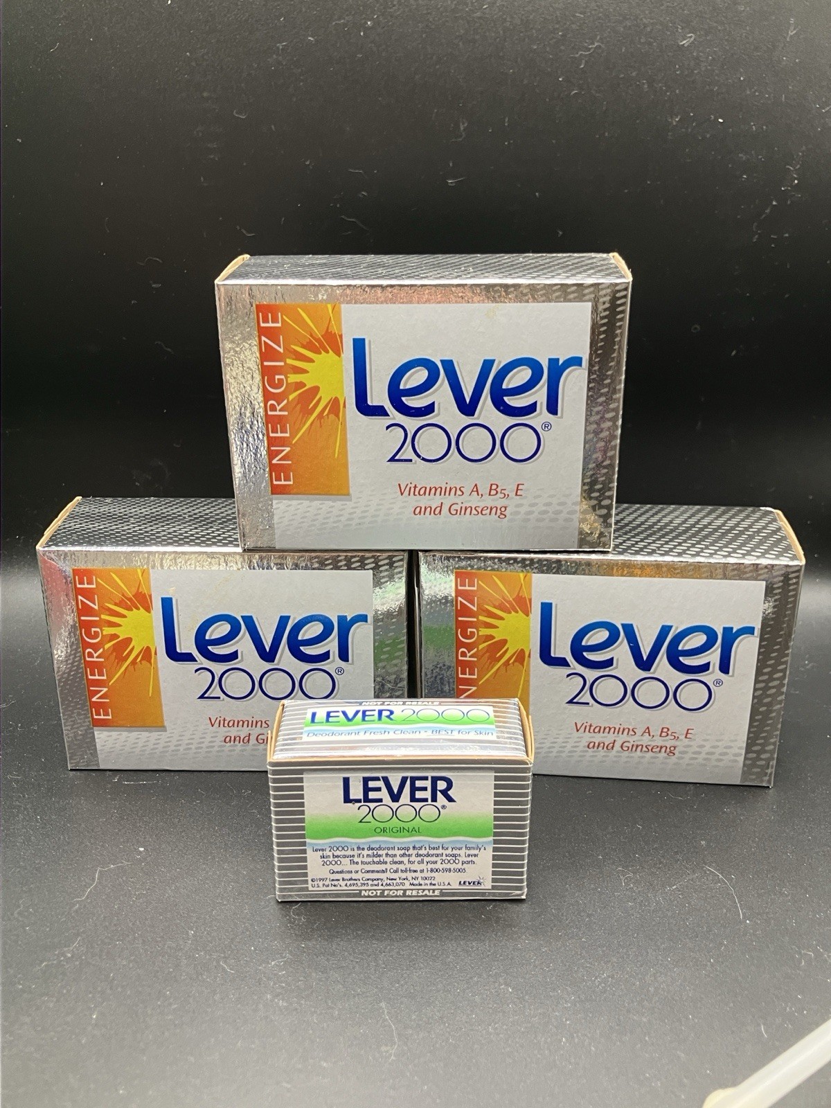 Lever 2000 Bar Soap Lot Energize with Ginseng Vitamin E 3 Bars & Bonus Sample