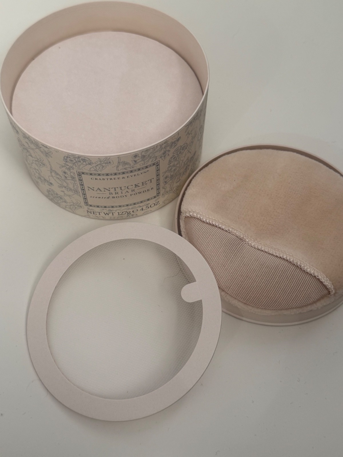 CRABTREE & EVELYN NANTUCKET BRIAR SCENTED BODY POWDER 4.5 OZ. DISCONTINUED RARE