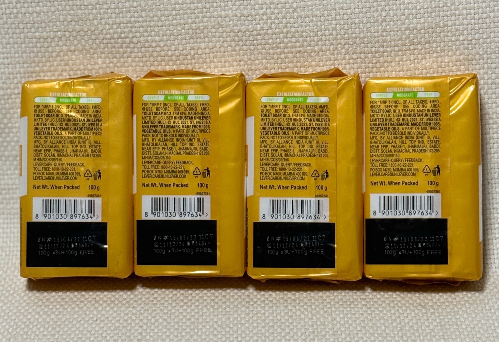St. Ives Exfoliating Scrub Soap Vitamin C And Orange 4 Bars – 100g each New