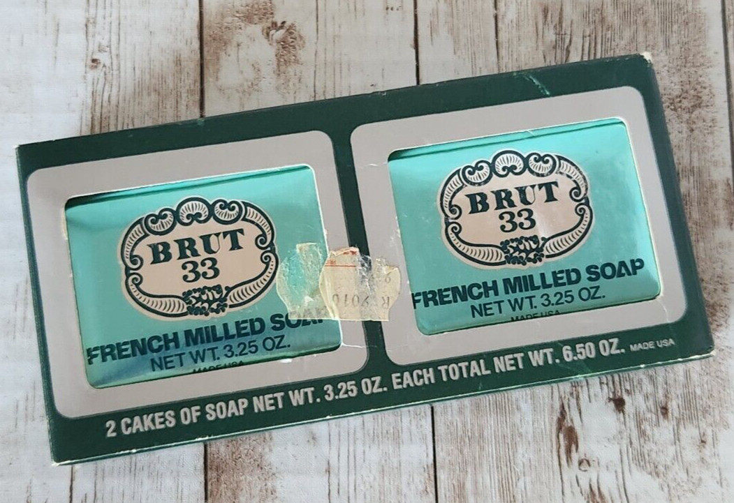 Vintage Brut 33 French Milled Soap 3.25oz 2 Cake Soaps