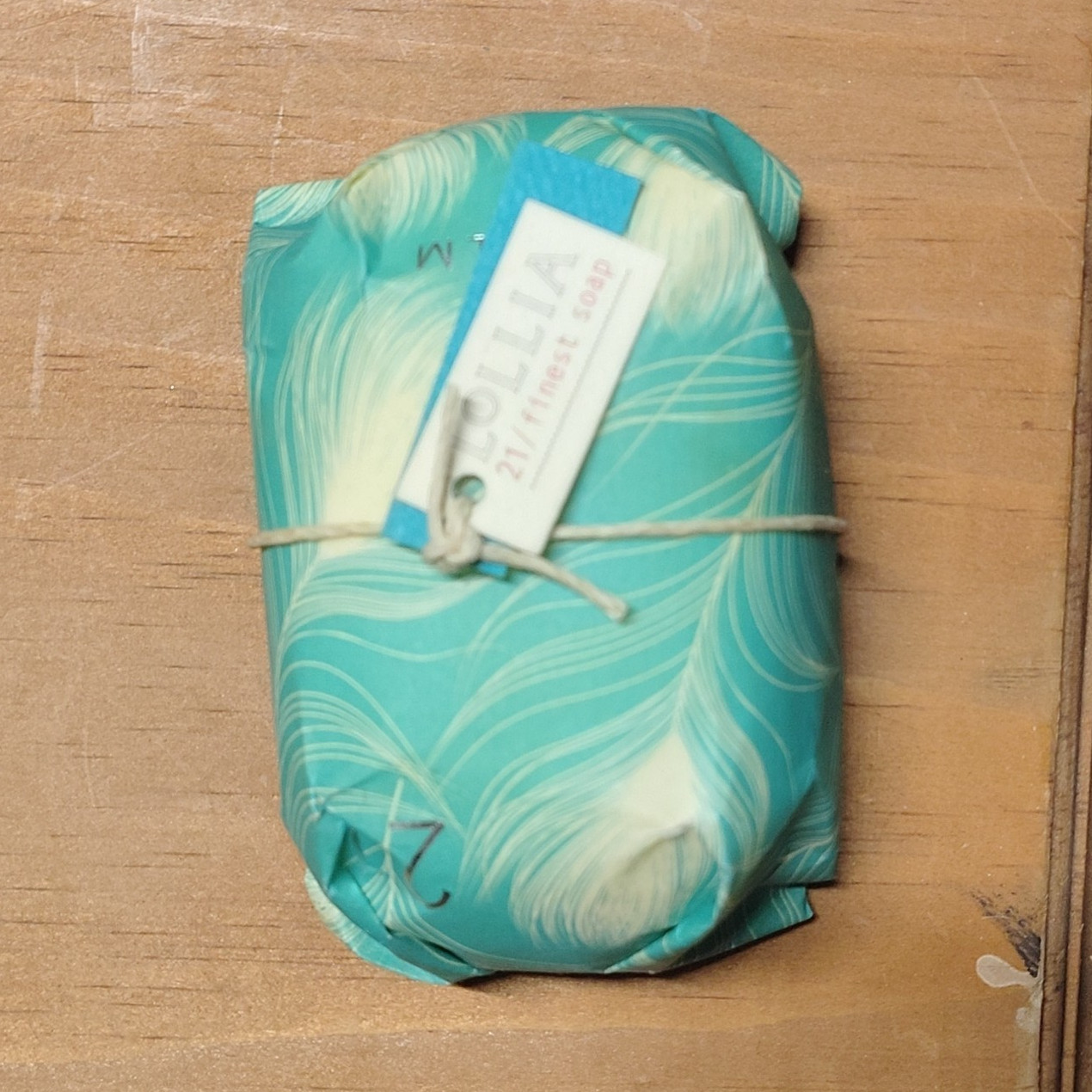 Bollia Calm Shea Butter Wrapped Body Bar Soap, Green/White, 5 oz #21