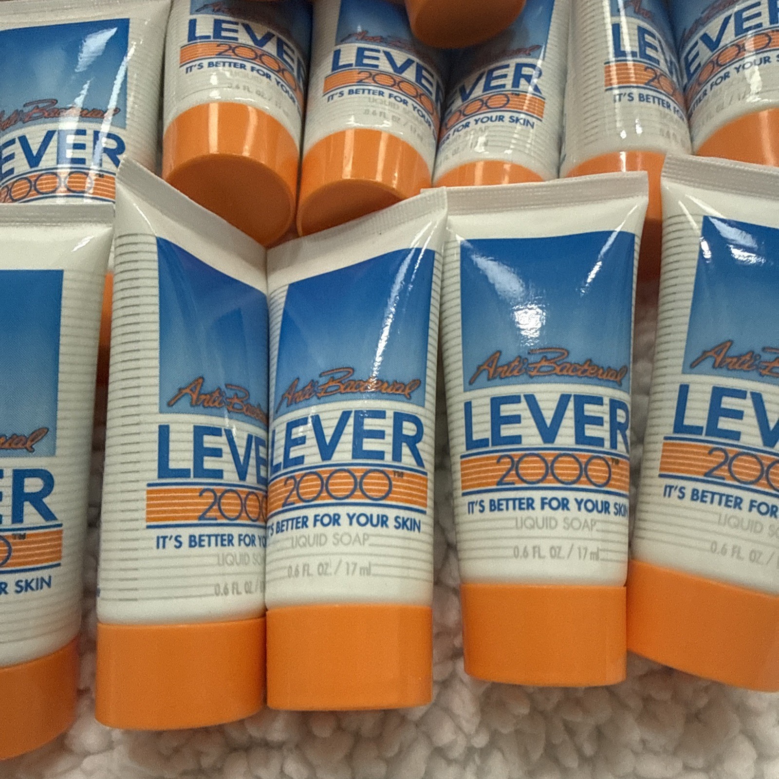 30 Vintage 1994 SAMPLE SIZE Lever 2000 0.6oz Anti Bacterial Liquid Soap. New.