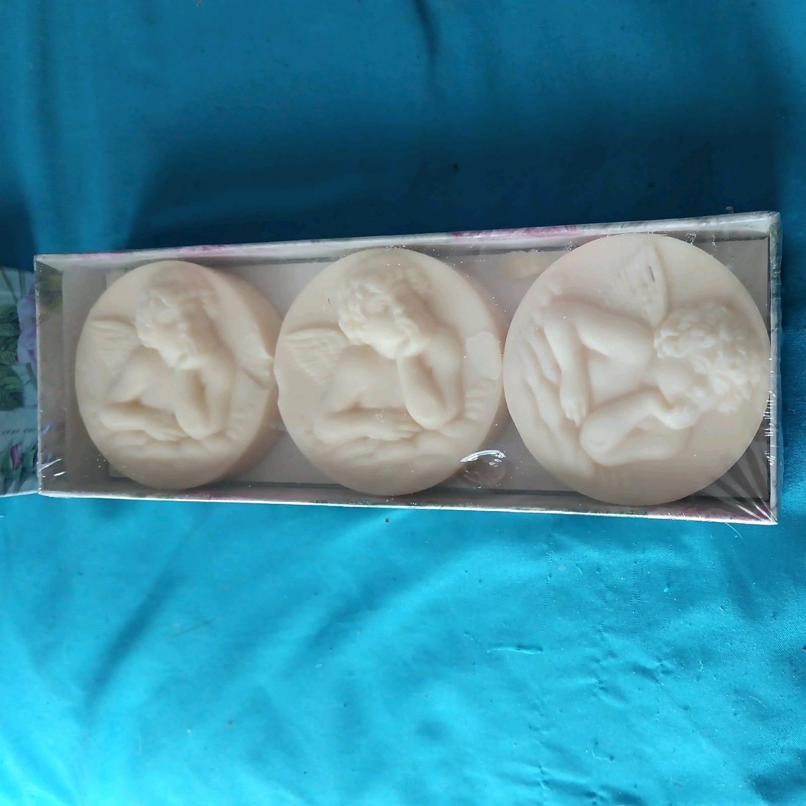Saponificio Artigianale Florentino Luxury Soaps Rose. 3 x 4.40oz Italy