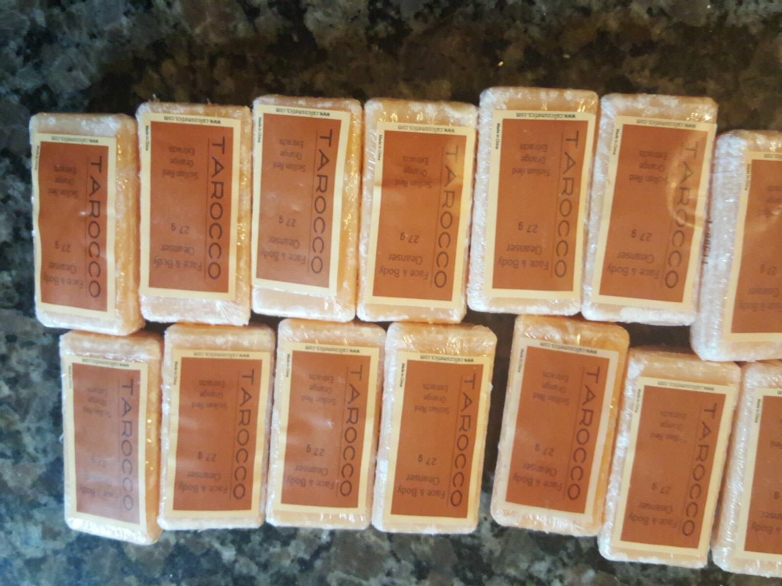 TAROCCO FACE & Body CLEANER 27g lot of 15 travel size Sicilian Red Orange extrac