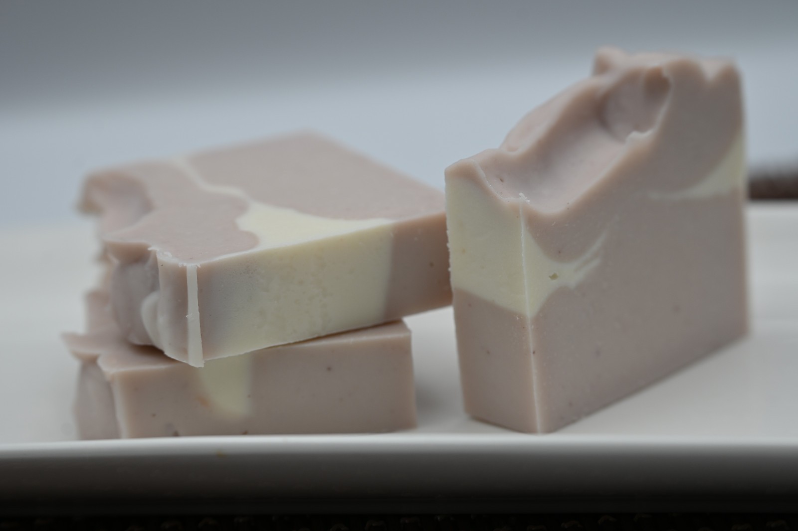 Le Luxe Lather, Luxury Artisan Soap, “Phoebe”.. Lavender scented..