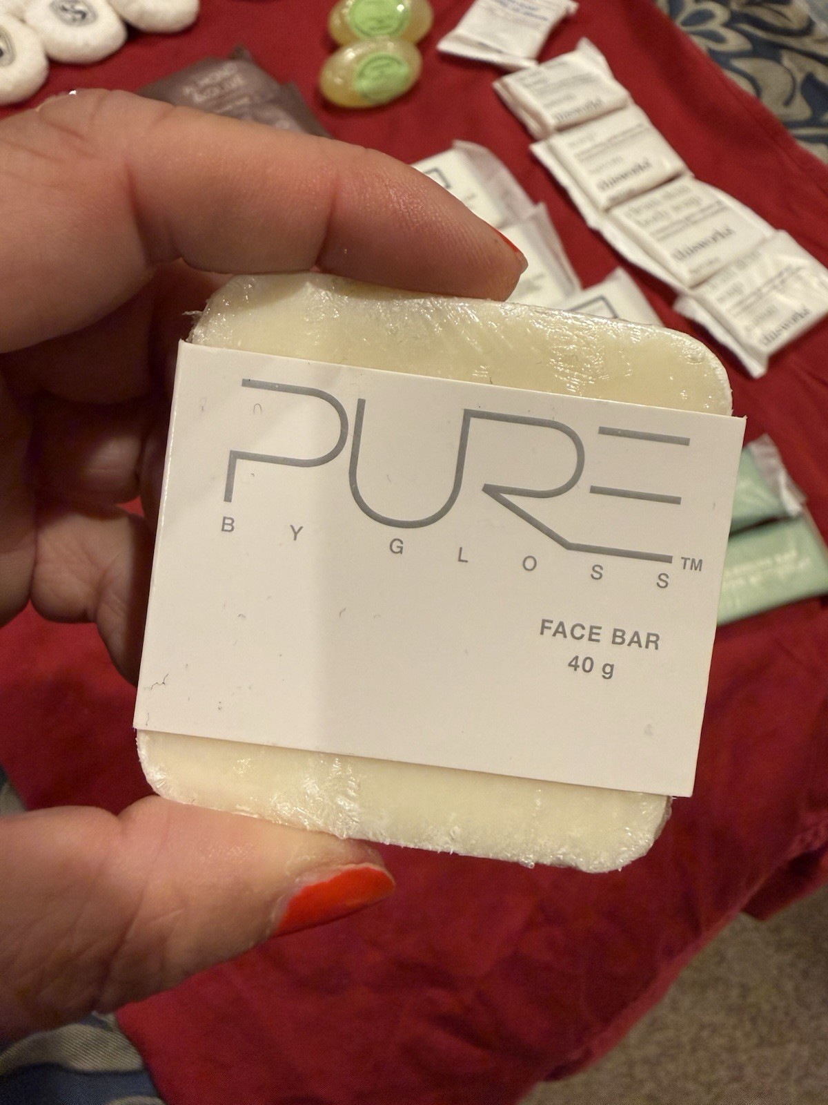 Travel size Soap & Shower Gel lot – Qty 118