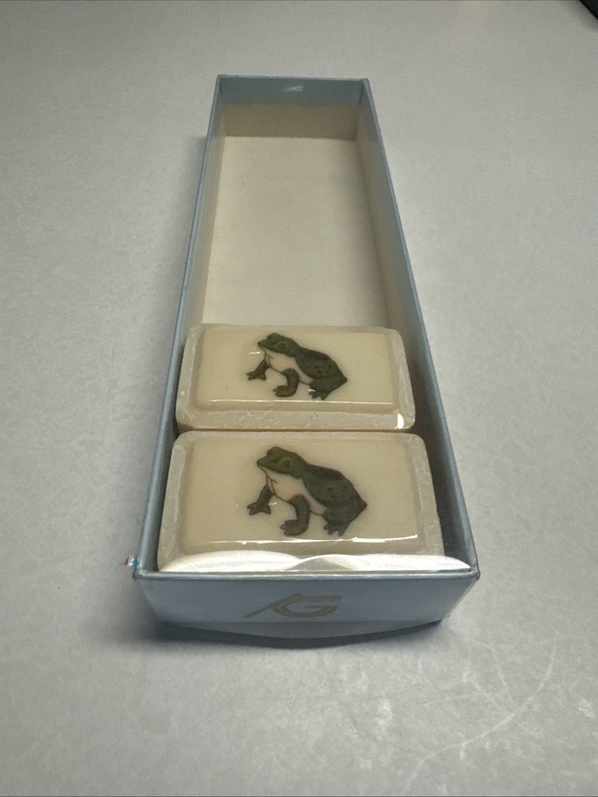 2 Bars VTG Katherine Gray French Milled Soap – Frog Design – 1.5oz Per Bar