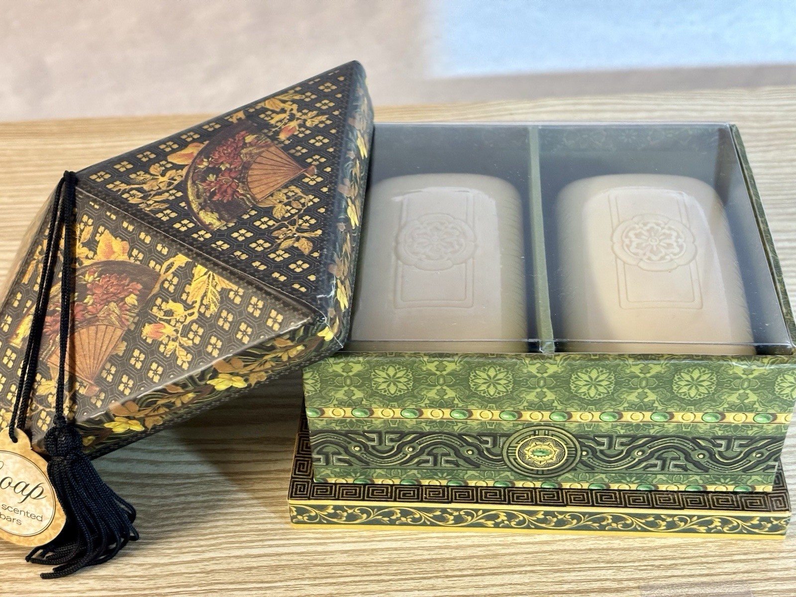 Lavender Soap Triple Milled, Punch Studio, 2 Bars Keepsake Box Oriental Fan