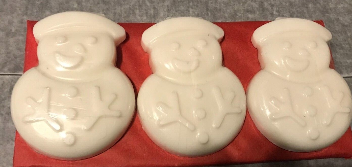 Snow Man Holiday Christmas Soap Set (3) Frozen pine Scented