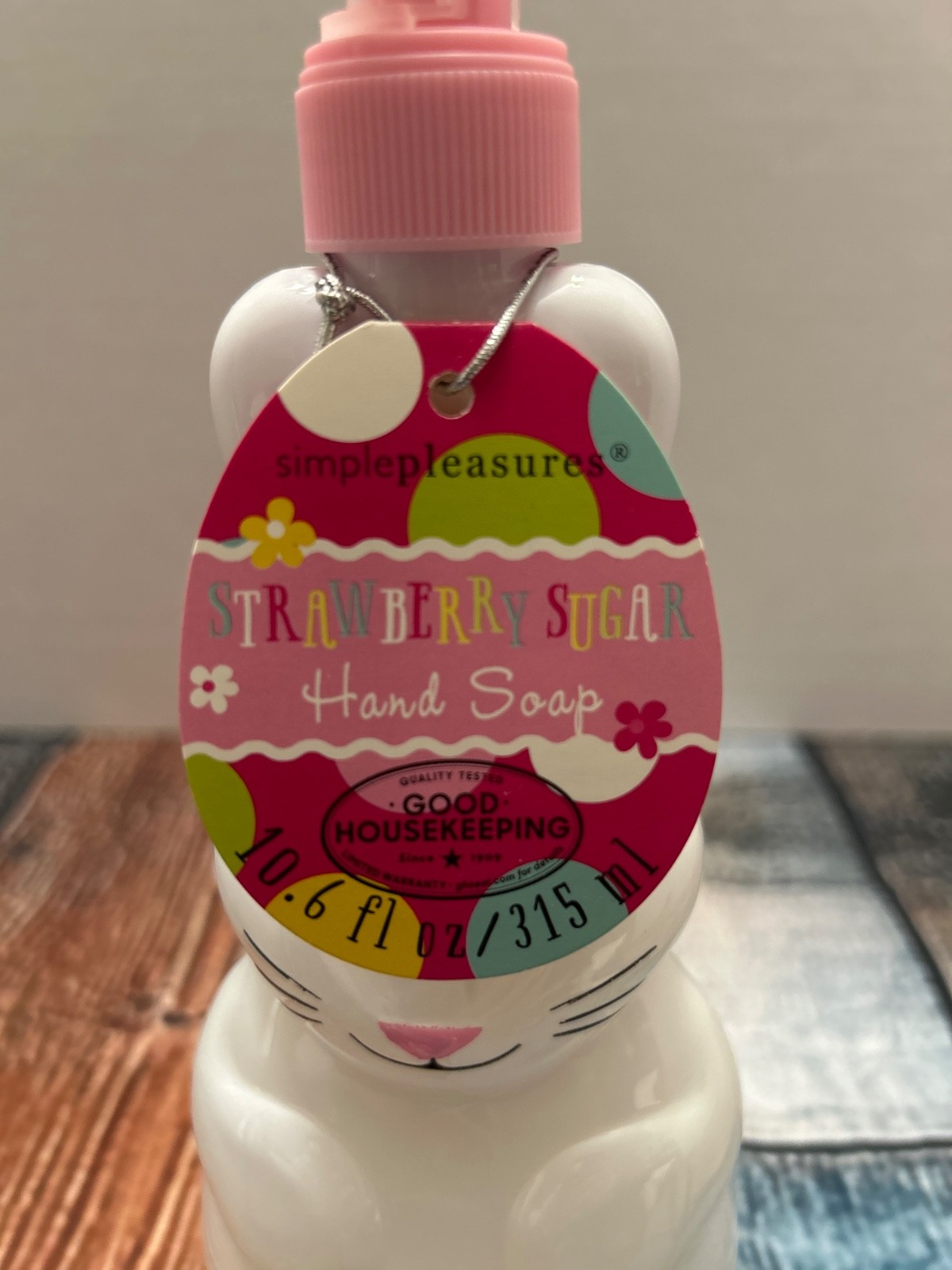Simple Pleasures Strawberry Sugar Bunny Soap 10.6oz