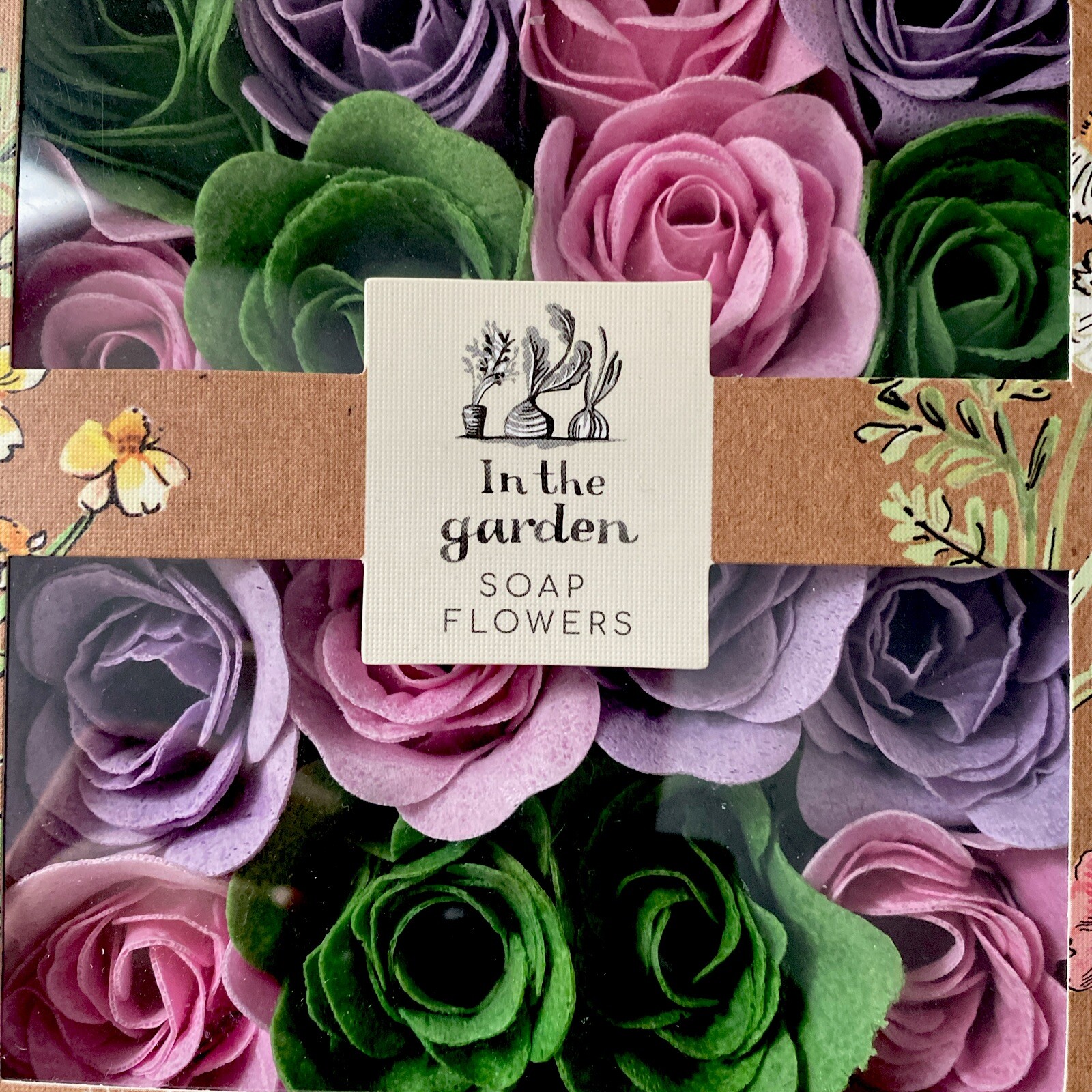 Heathcote & Ivory IN THE GARDEN Bath Soap Flowers Sweet Rhubarb & Lilac Blossoms