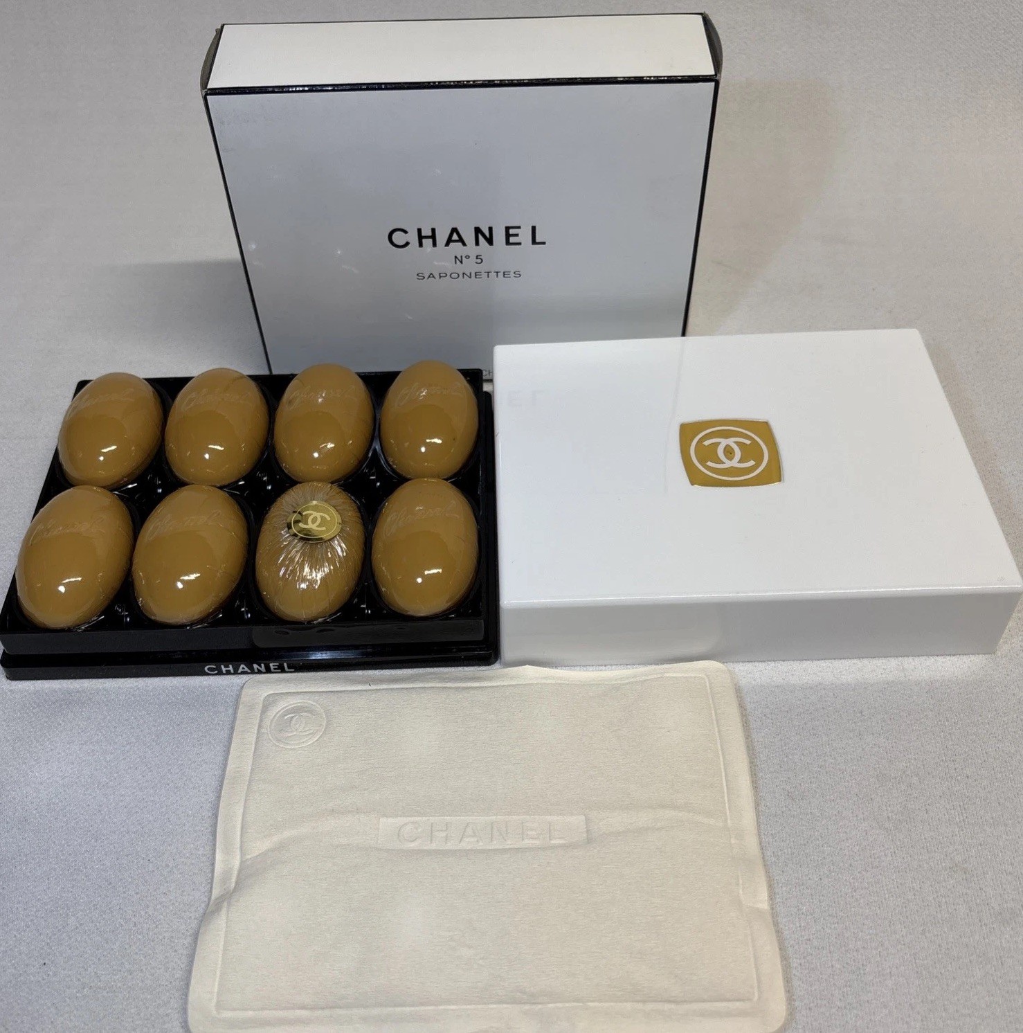 VTG Chanel No 5 Saponettes 8 Count Guest Soap Bar w/ Box 1oz Bars NOS Classic