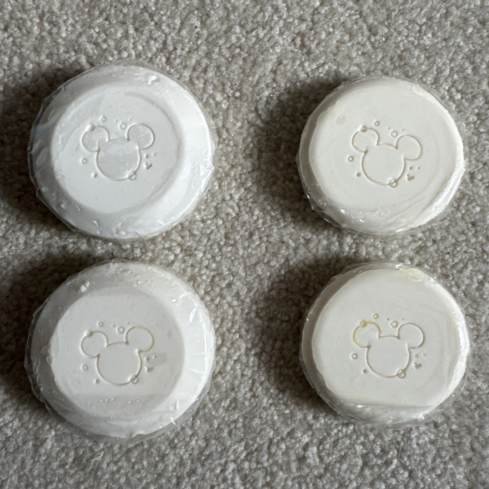 Disney Resorts H2O Aquatics 2 Bath Soap Bars 2 Facial Soap Bars