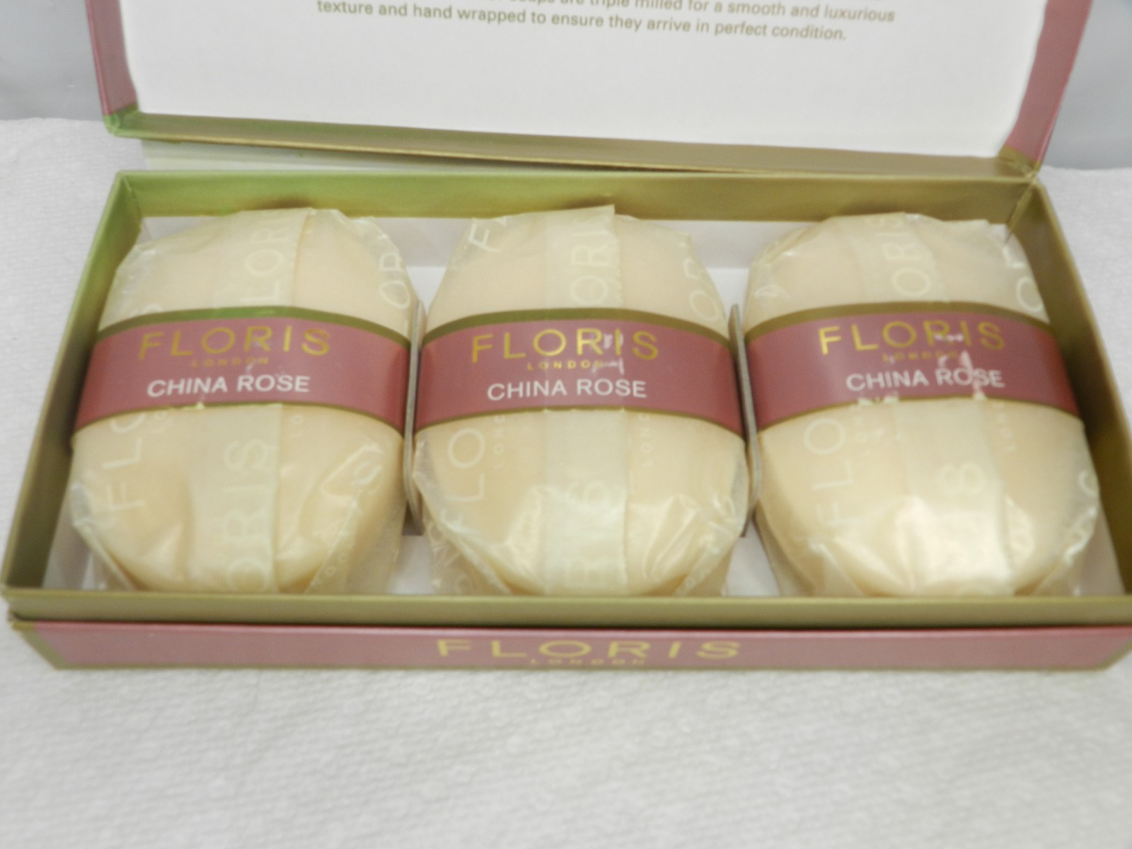Floris London China Rose Bouquet Triple Milled Luxury Hand Soap 3 x 2.64 oz N60J