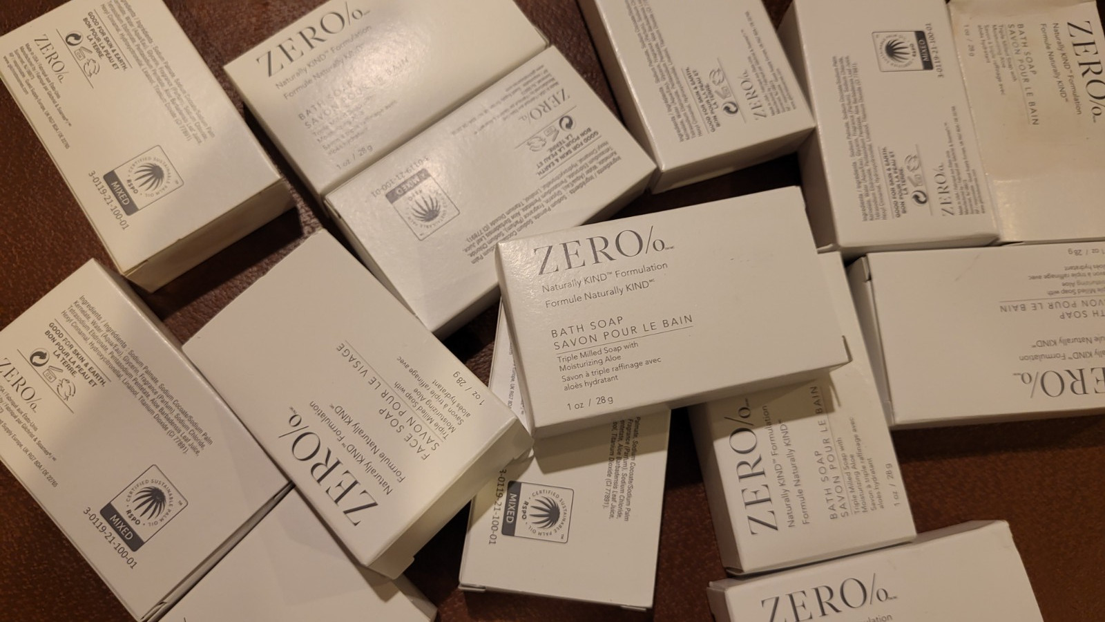 100 Pcs bars of ZERO % Gilchrist & Soames 1oz KIND Bath Soap Triple Milled Aloe