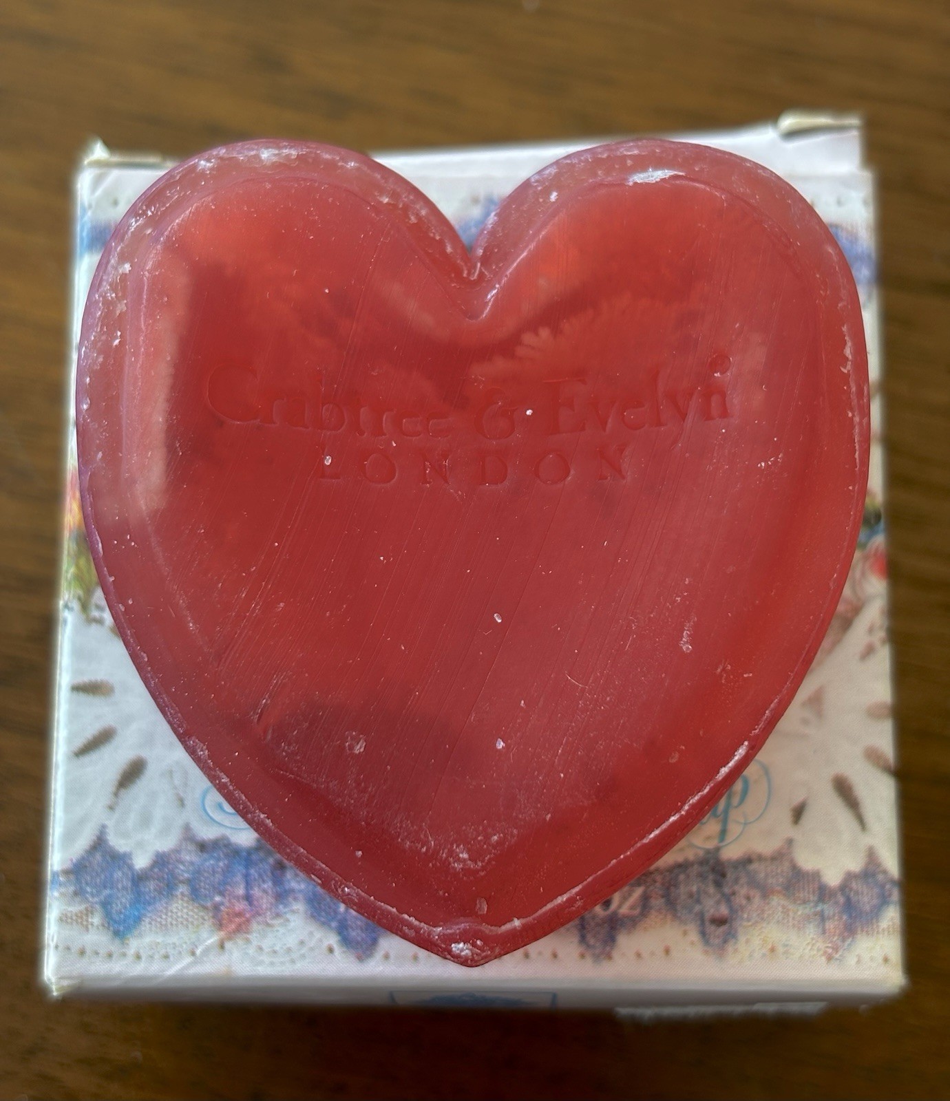 Crabtree & Evelyn 2 Bars Of Vintage Soap Bar Freesia & Tea Rose Glycerin