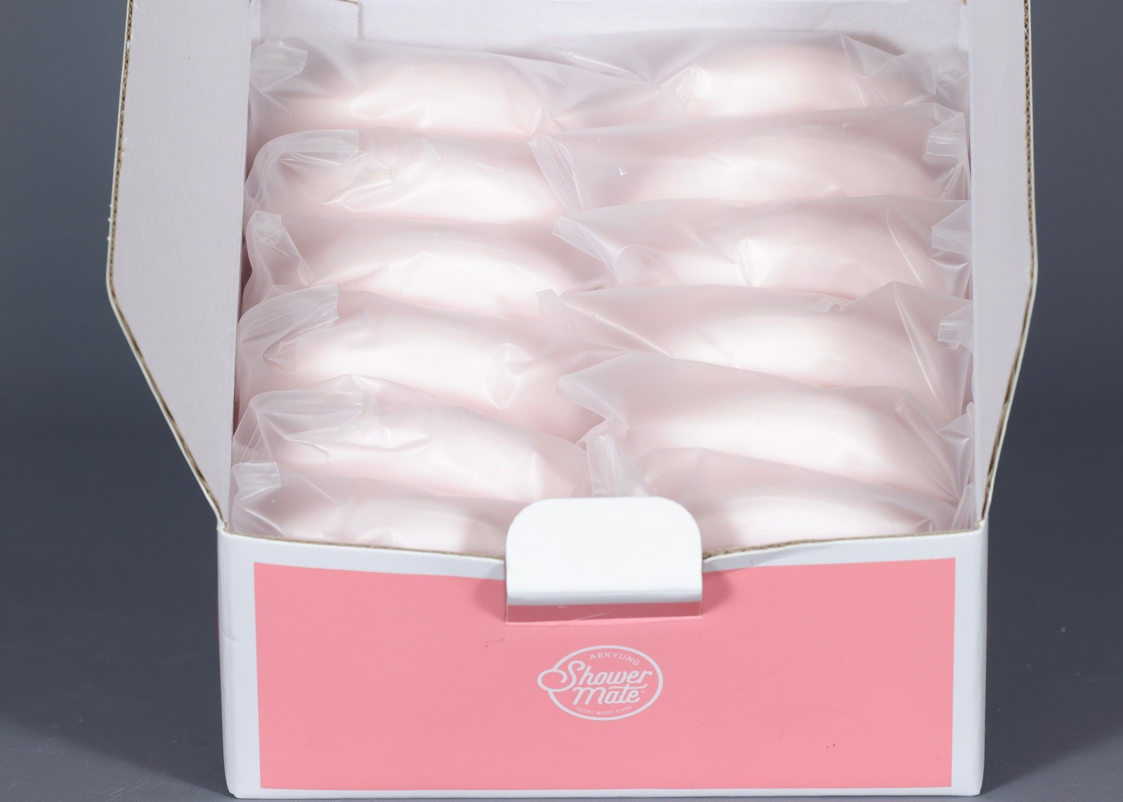 SHOWER MATE BEAUTY SOAP GOAT MILK W/STRAWBERRY MOISTURIZING BOX 12 BARS 38oz.