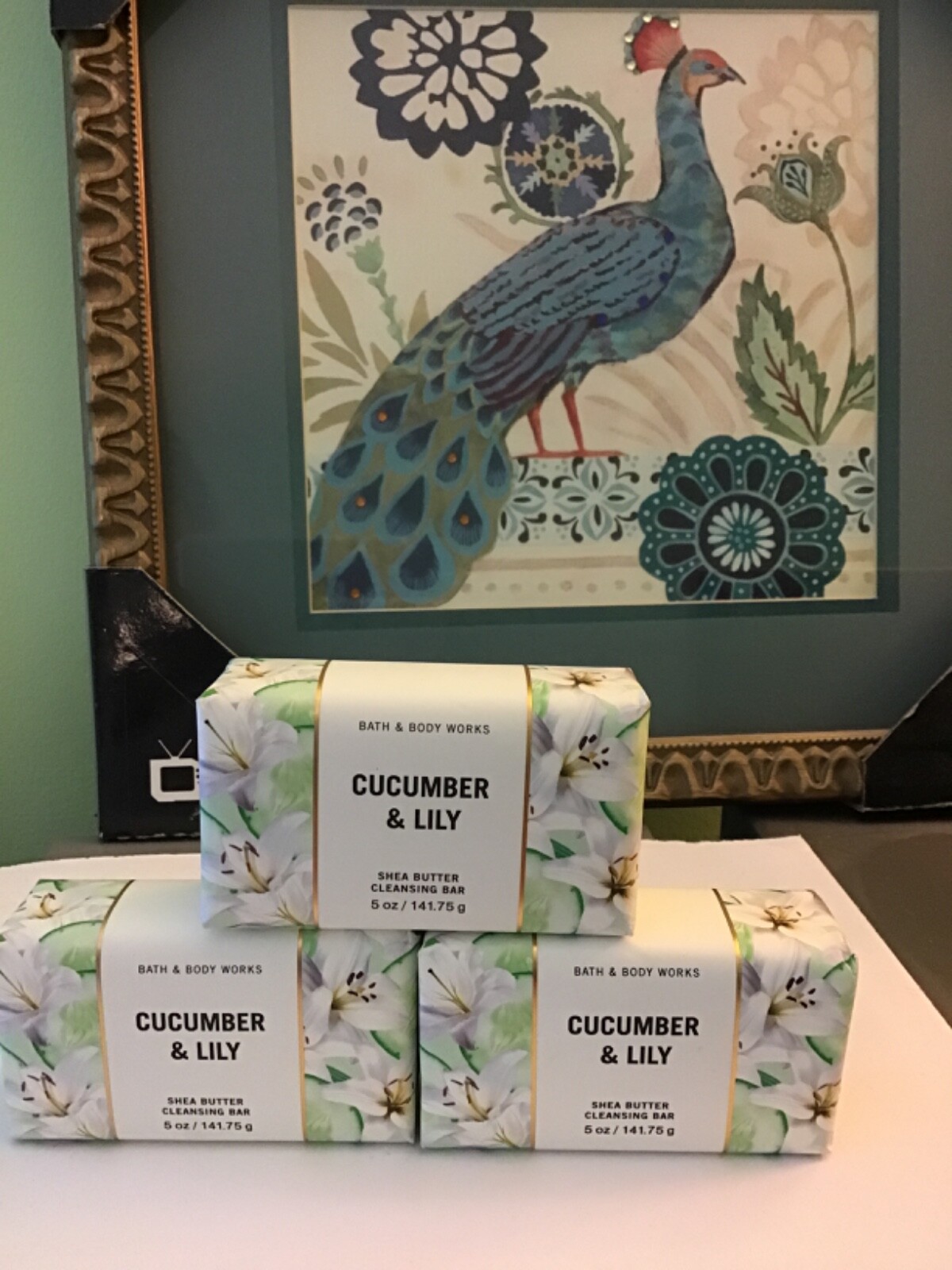 lot of 3 bath body works CUCUMBER & LILY Shea Butter Cleansing soap Bar new