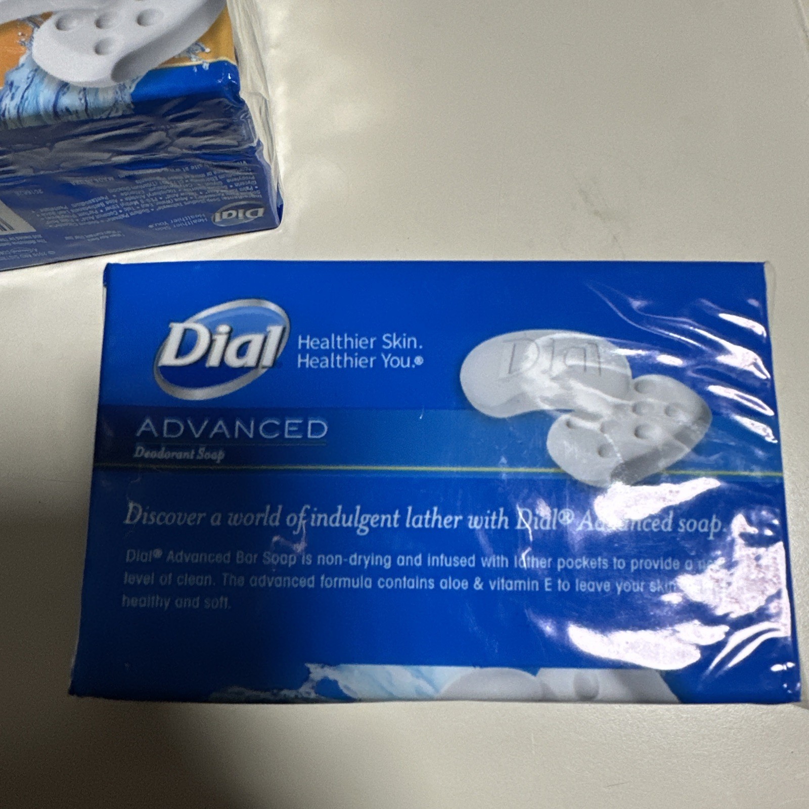 2 packs of Dial Advanced Deodorant Soap w/ Lather Pockets 5oz Pack Of 2
