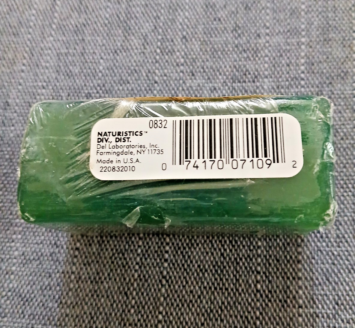 Vintage Naturistics Botanicals Soothing Glycerin 4 oz Bar Soap SEALED
