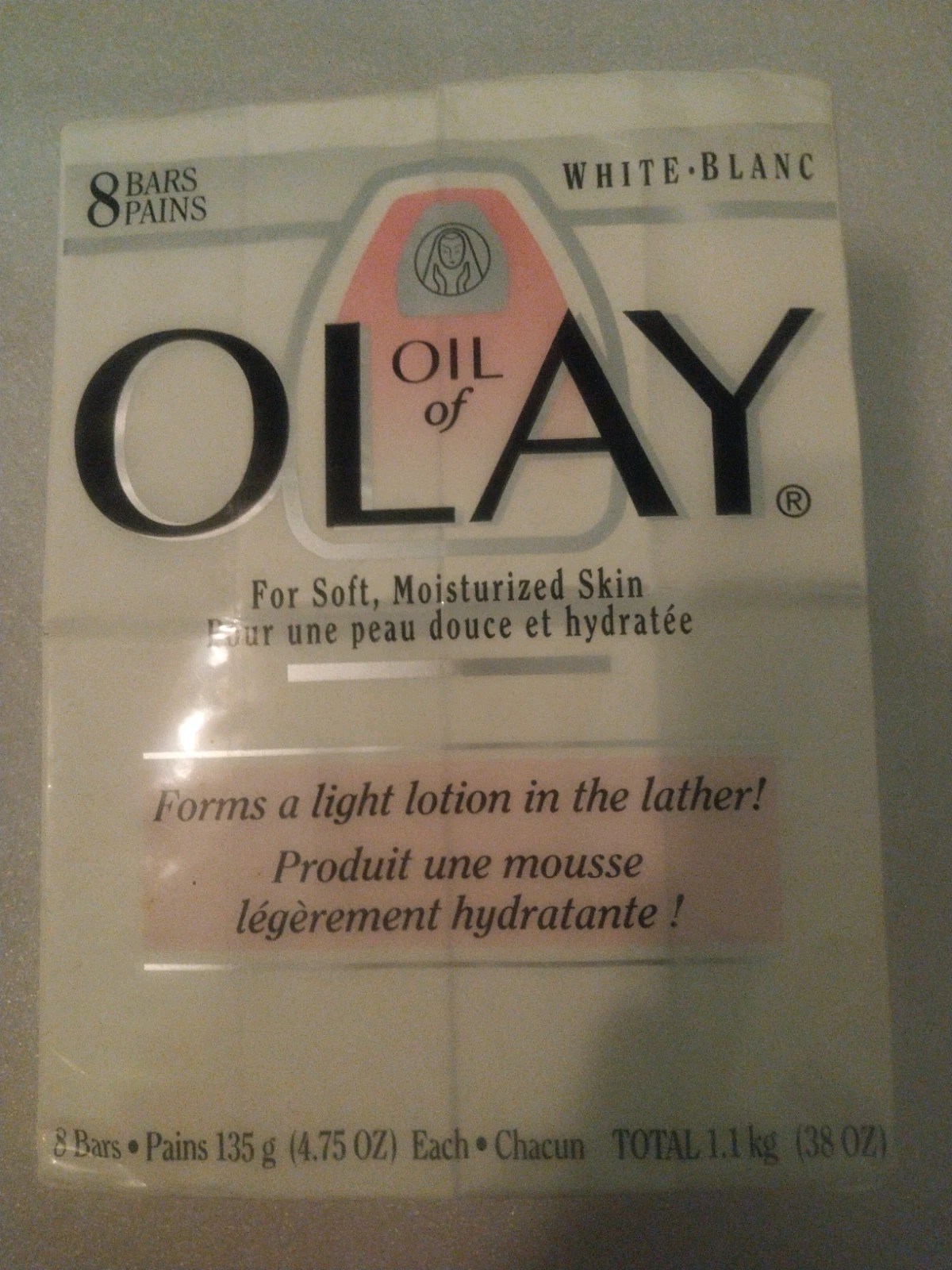 Oil of Olay bath soap (4.75 oz.) sealed pack of 8 – vintage 1997 stock