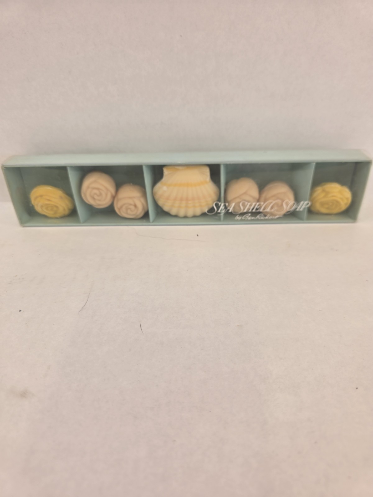 New Vintage Boxed Set of Sea Shell Bar Soap by Ben Rickert Decorative