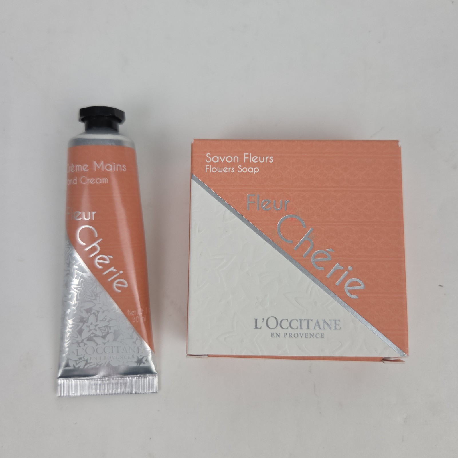 L’Occitane En Provence Fleur Cherie Hand Cream 30ml and Flower Soap Set New