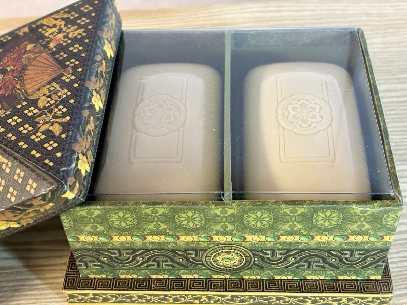 Lavender Soap Triple Milled, Punch Studio, 2 Bars Keepsake Box Oriental Fan