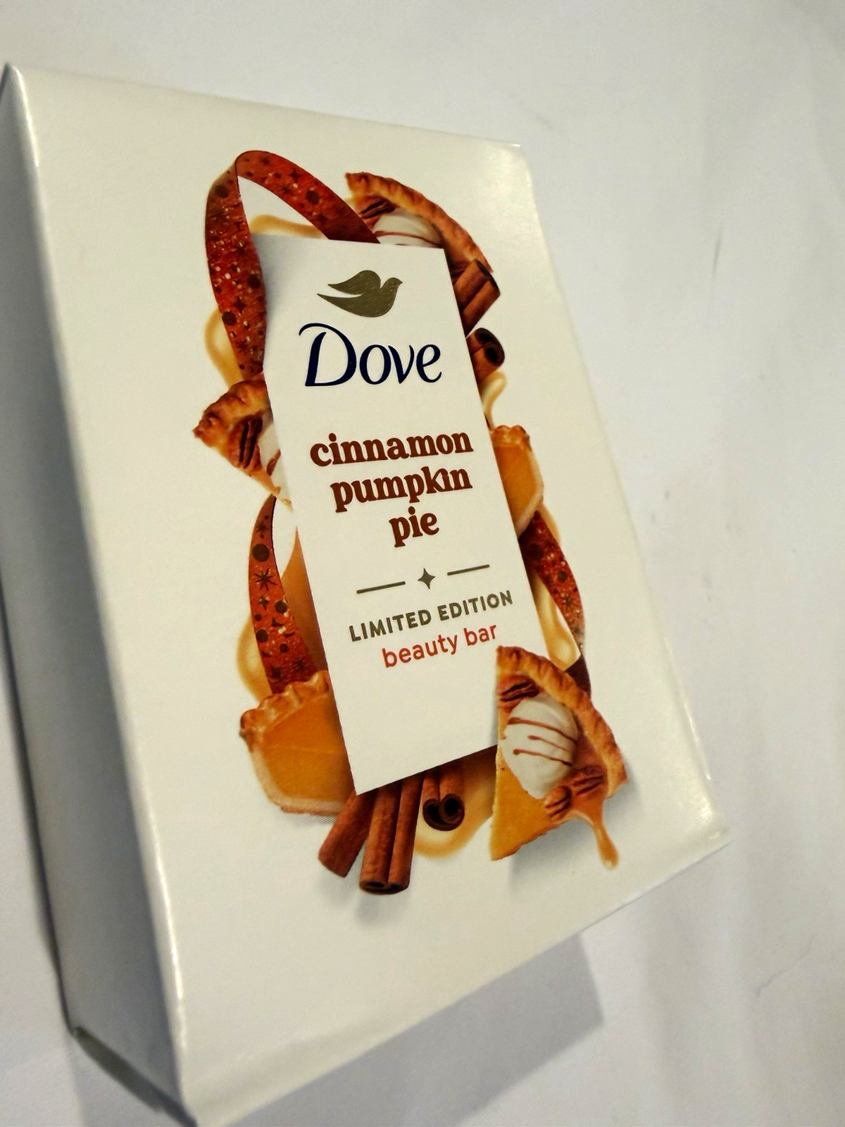 Dove Limited Edition Cinnamon Pumpkin Pie Beauty Bar Soap, White