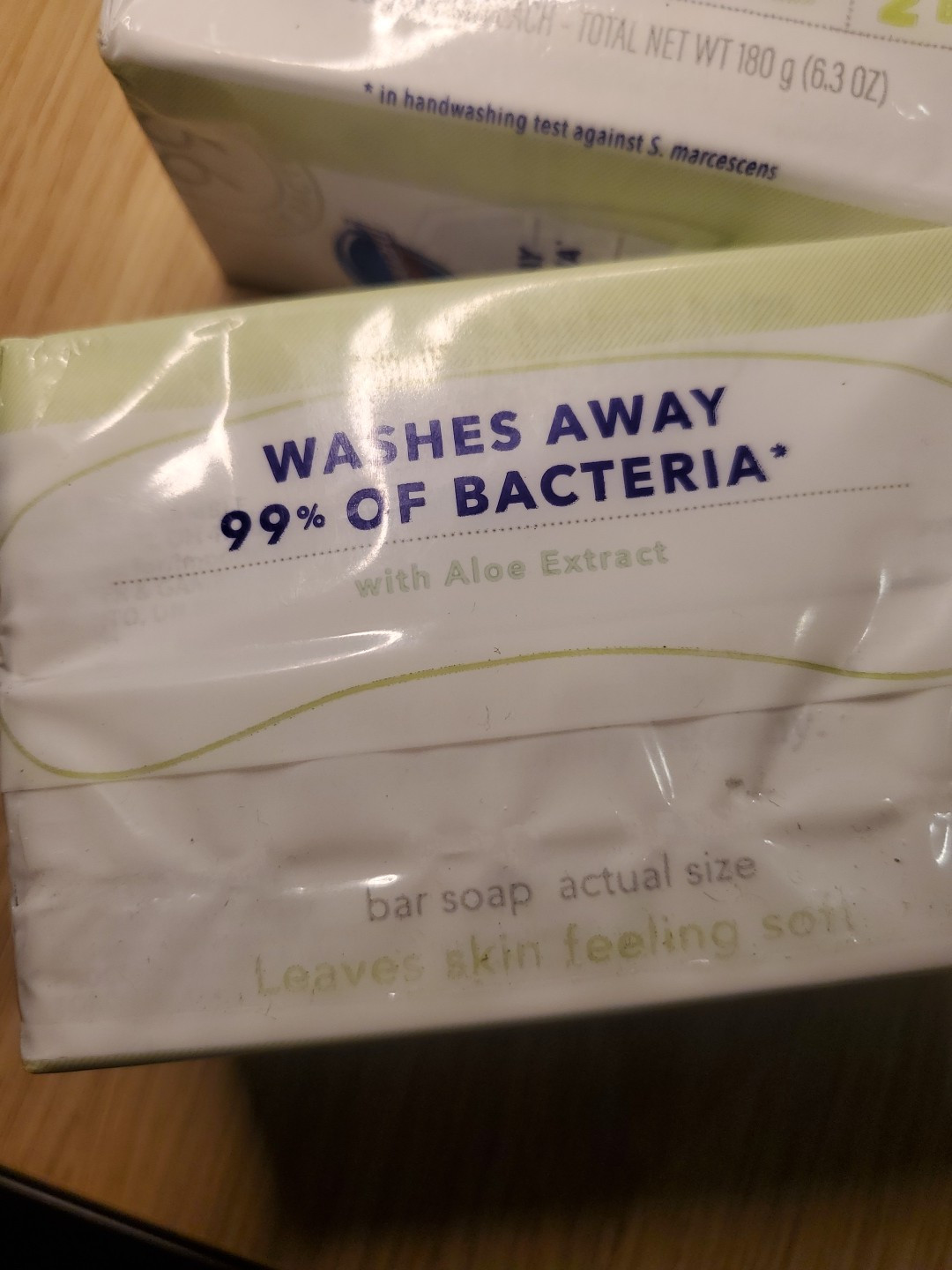 3.2oz (4 Count) Safeguard Bar Soap Fresh Clean Scent with Aloe Extract, Bacteria