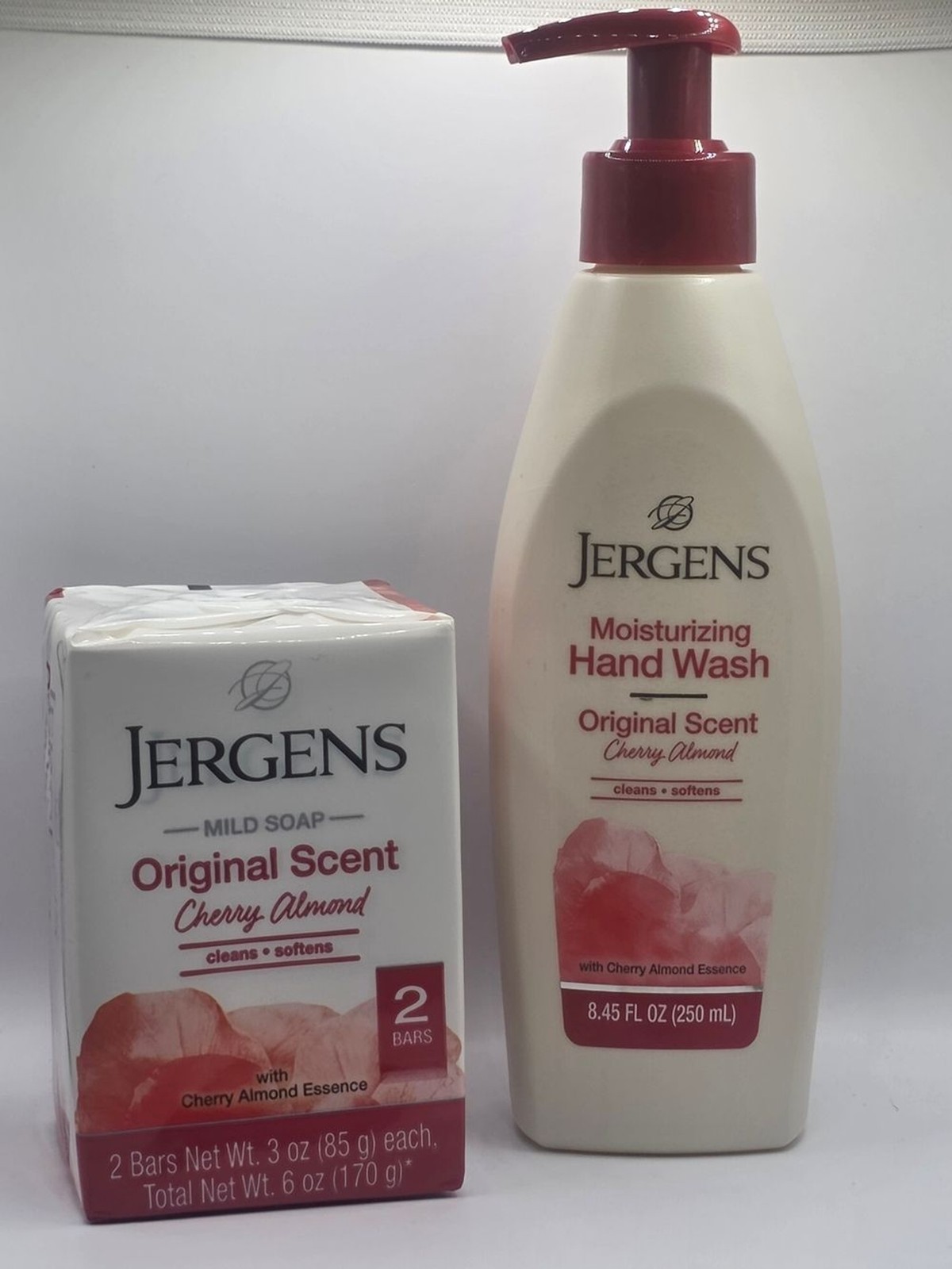 Jergens Moisturizing Hand Wash & 2 Bar Soap Original Scent Cherry Almond