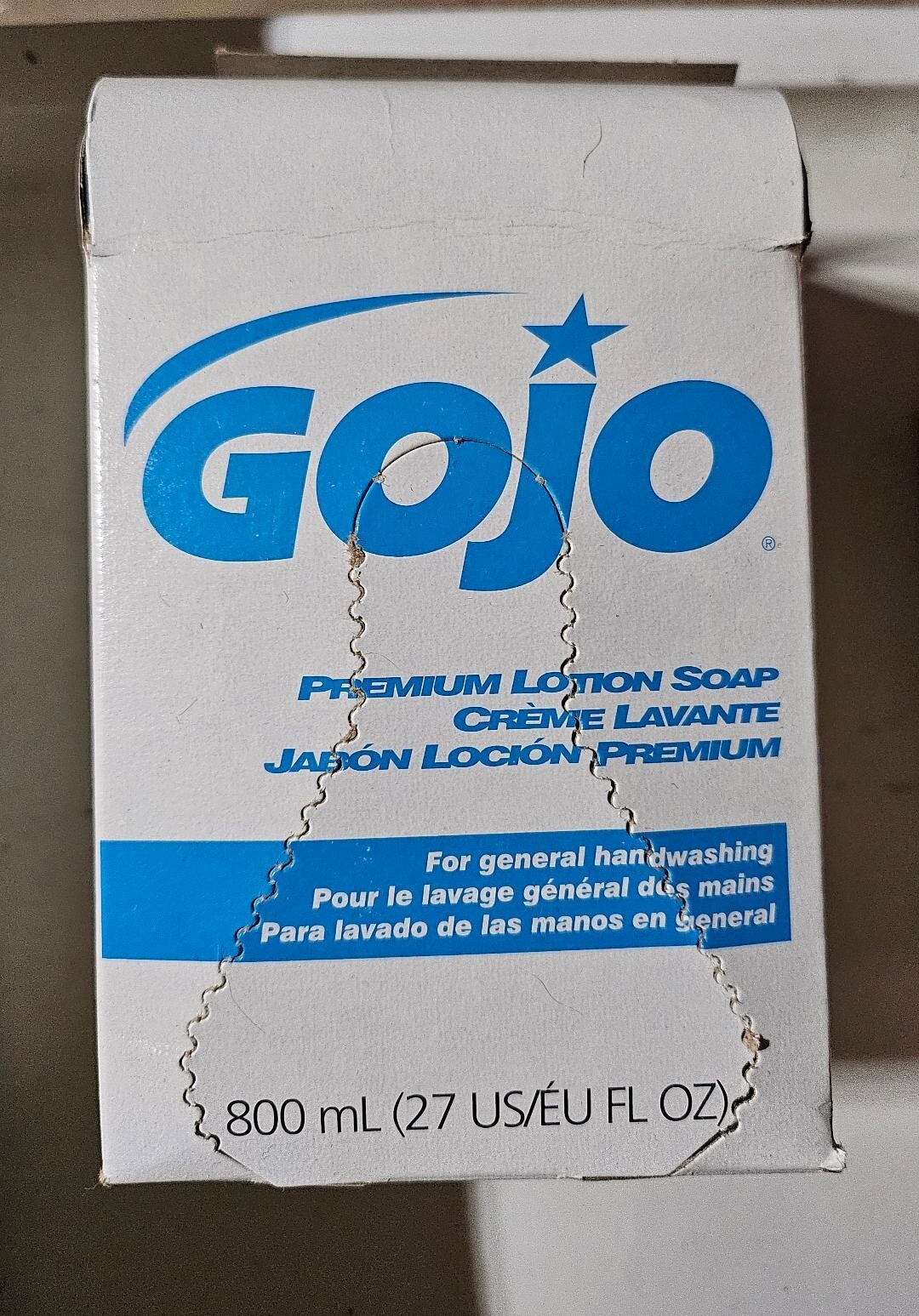 GOJO 910612CT 800 ml Premium Lotion Soap Refill – Waterfall (12/CT) New