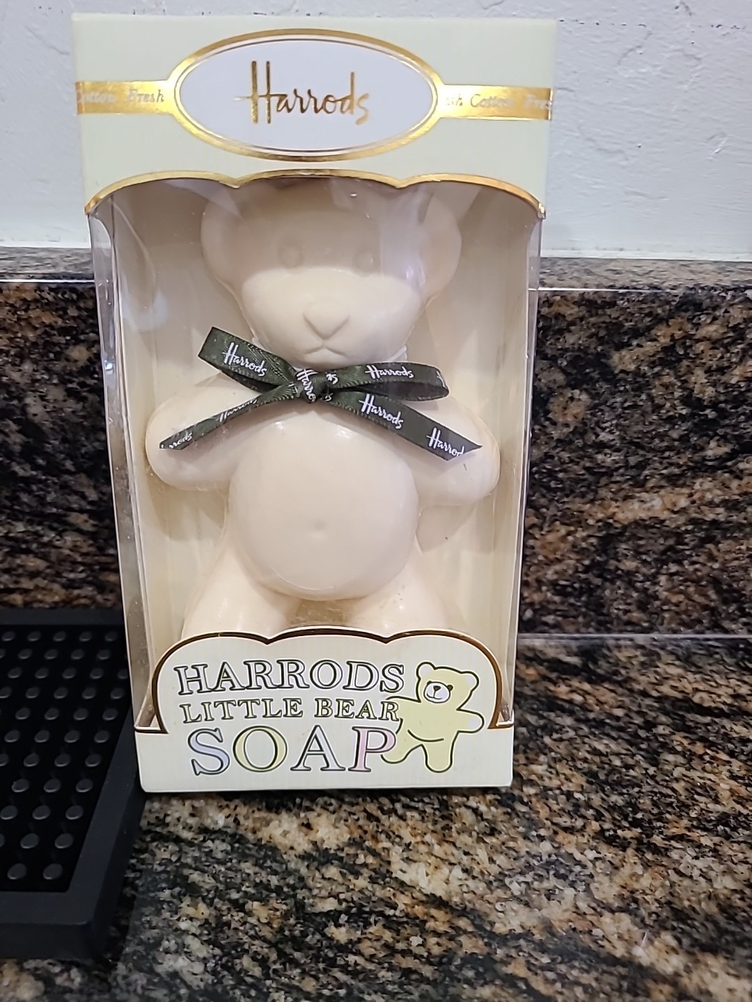 Harrods Fine Soaps Luxury Honey BEAR Soap 4.2 oz Triple Milled Fresh Cotton