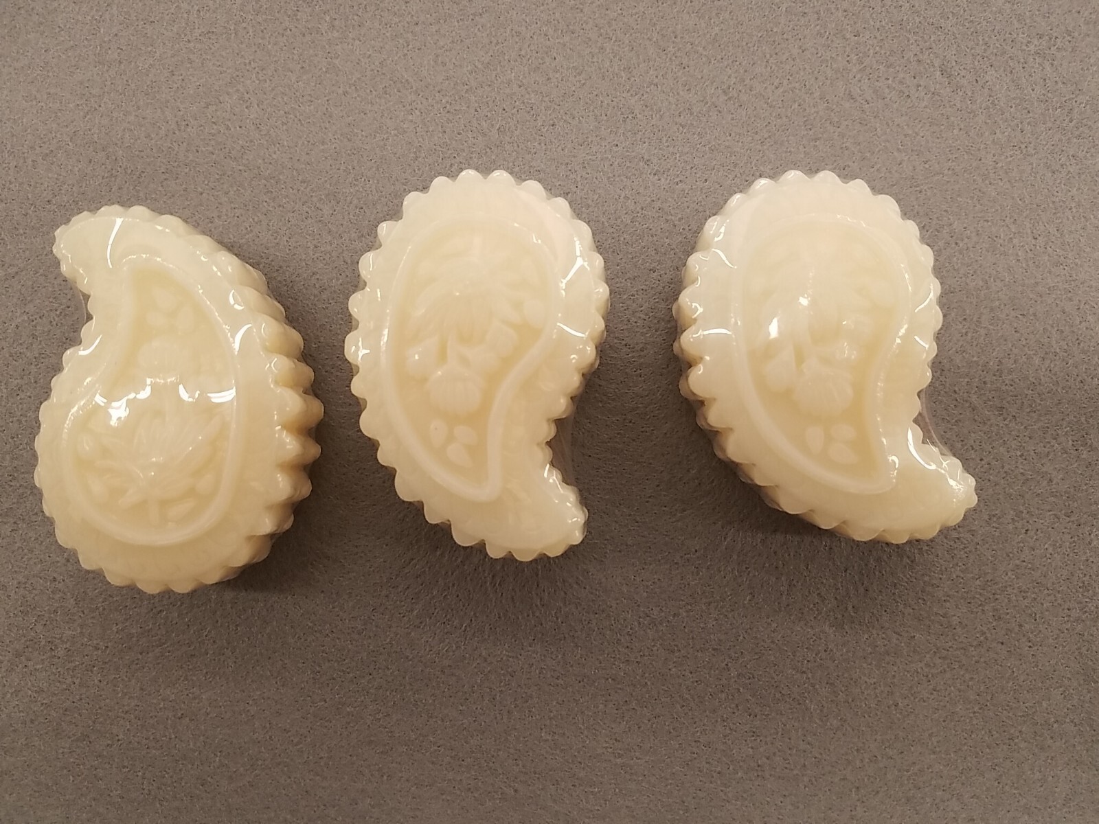 3PC Decorative Dermatologically Tested Taymor Soap Collection Amoeba Soaps