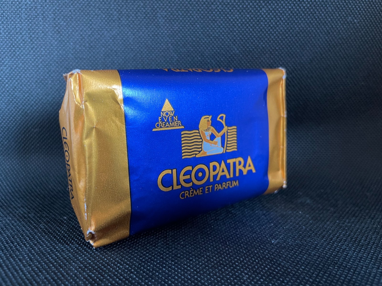CLEOPATRA Creme et Parfum Soap 120g x3 Colgate Palmolive　Exp 11/25/2026
