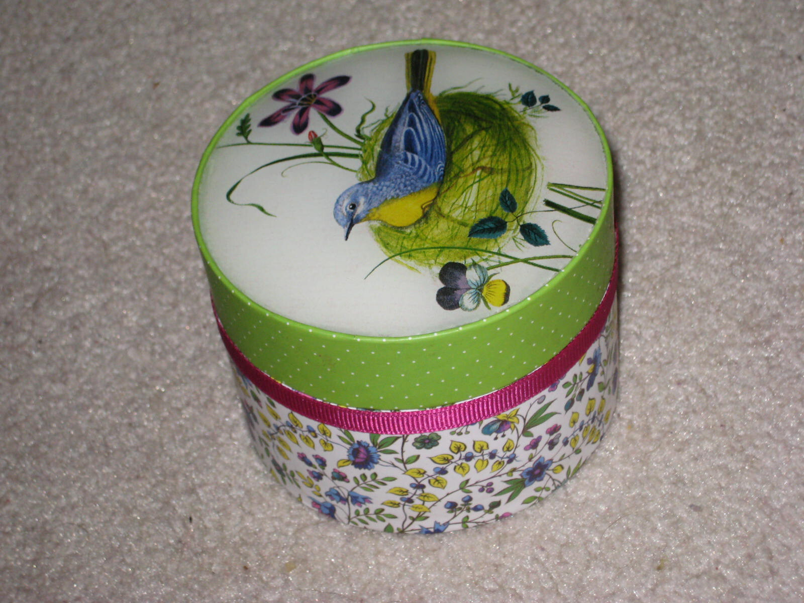 Vintage Fringe Studio Scented 5 oz Bar in Glass Topped Trinket Box Soap USA Made