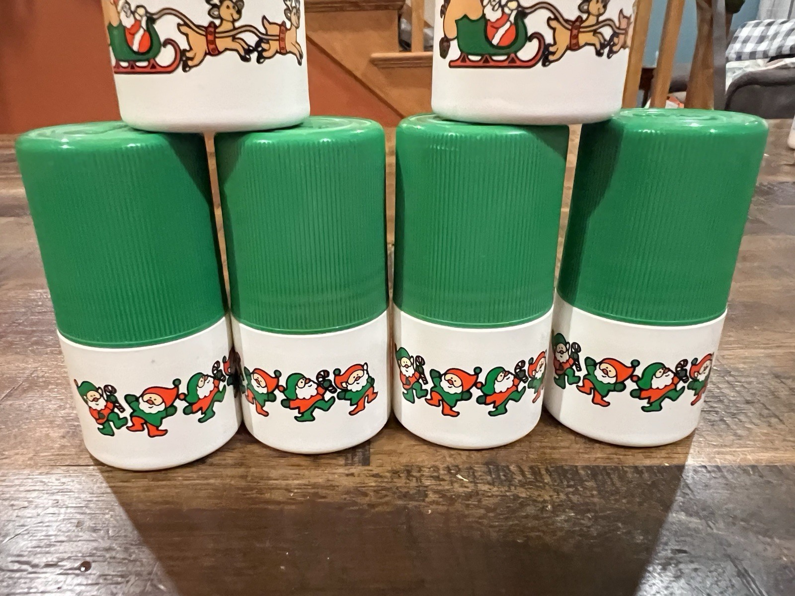 Vintage Avon 6 Roll-A-Soap Christmas Green Red White 1oz New Old Stock, 1986