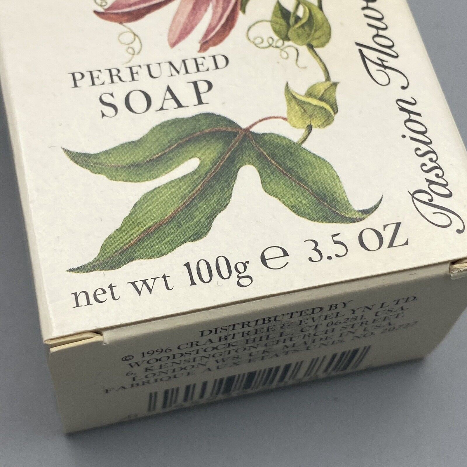 Crabtree & Evelyn PASSION FLOWER Soap Bar 3.5 OZ Vintage New in Box