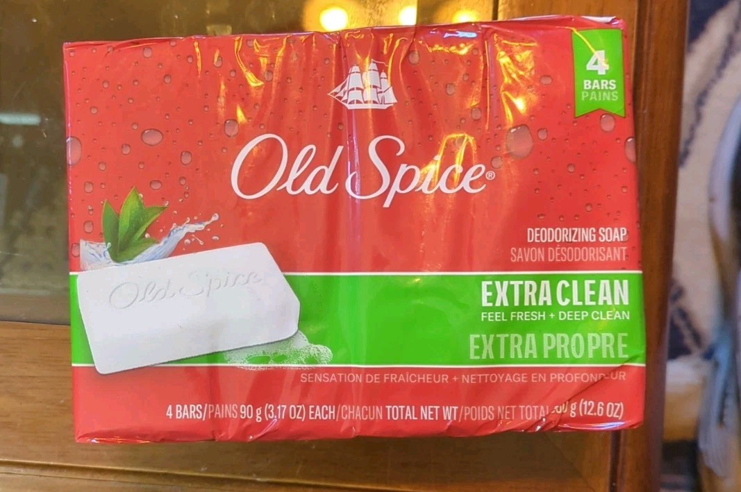 Old Spice Deodorizing Bar Soap Extra Clean Fresh & Deep Clean 3.17 oz. 4 Bars