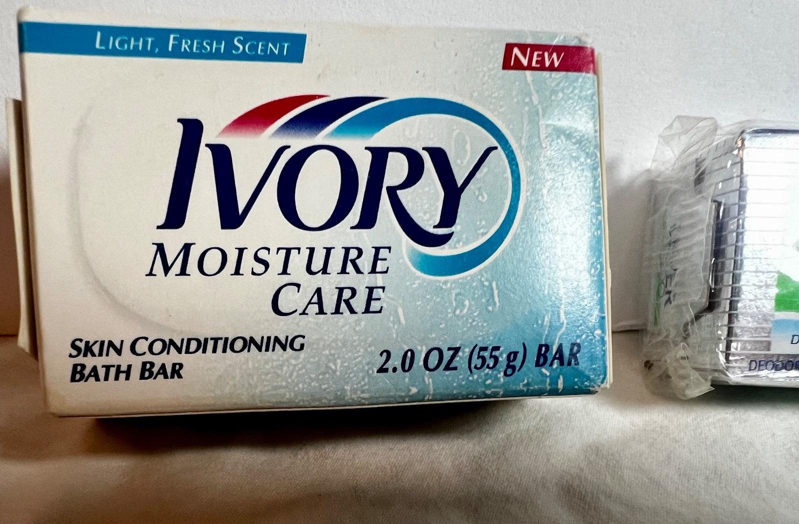 Vintage NOS Ivory Bar Soap 2oz & Lever 2000 Bar Soap 1oz Sample Sizes