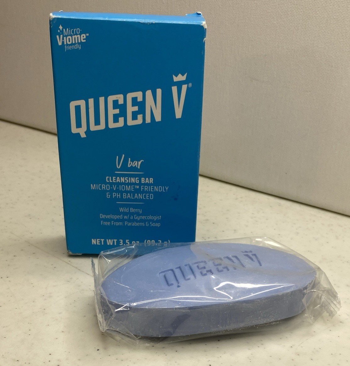 1 Bar Queen V Cleansing Bar V Bar WILD BERRY pH Balanced Soap 3.5oz Sealed