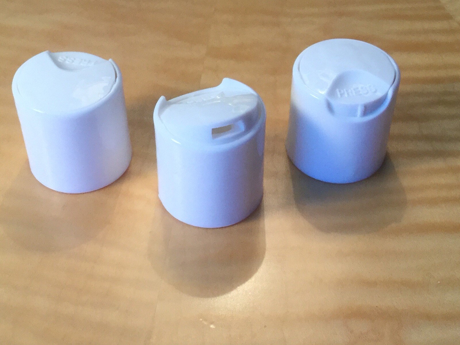 A 24/410 Smooth Polypro White Disc Dispense Press Caps 24-410 24mm 100 qty