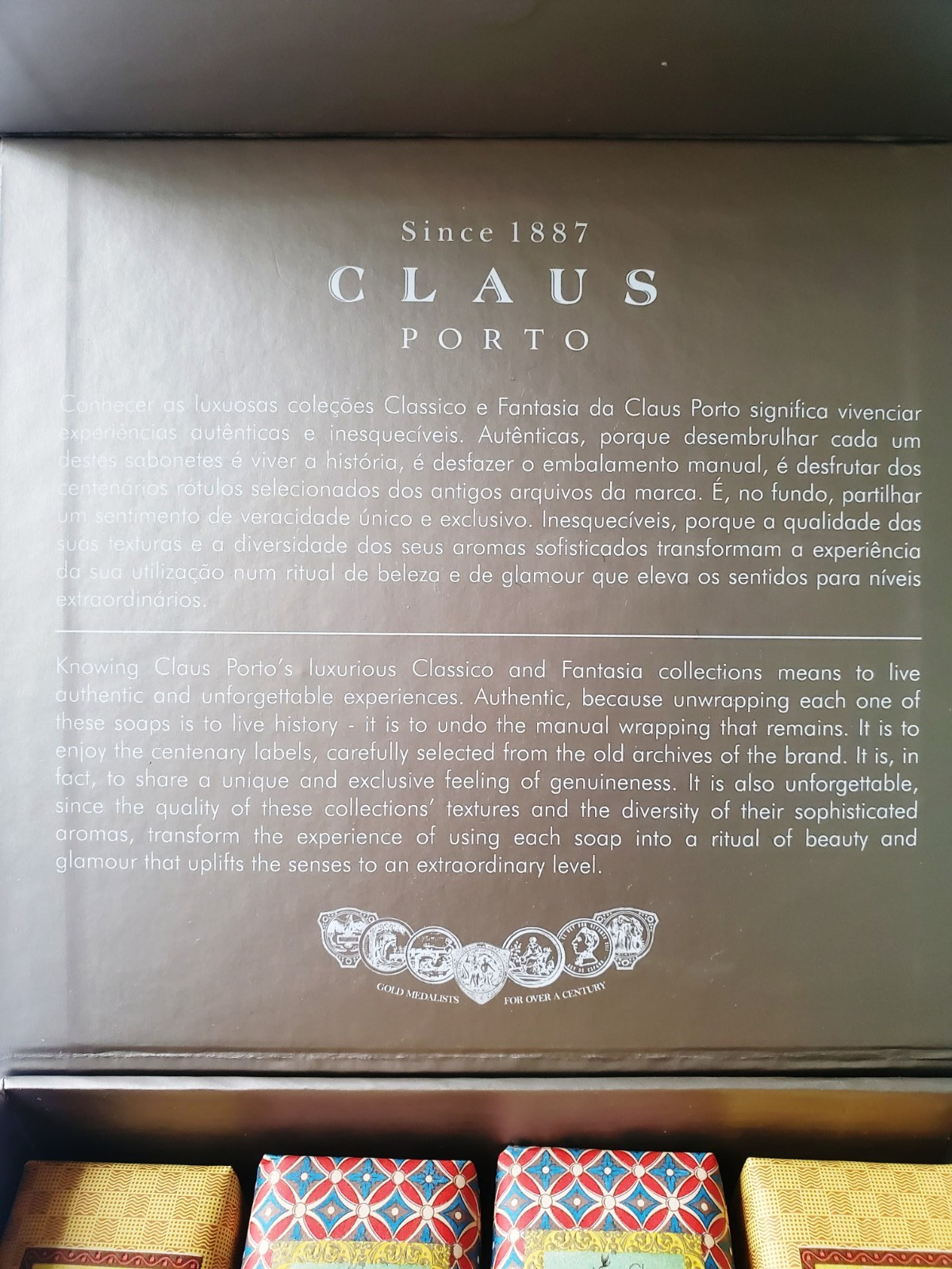 Box of Seven Claus Porto 1887 1.8 oz. Guest Soaps Honeysuckle and Sea Mist – NEW