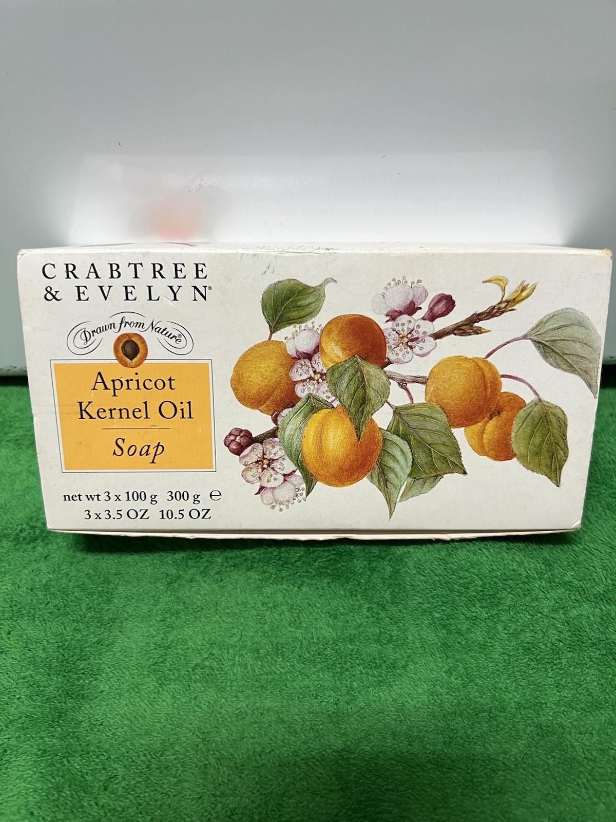 Crabtree Evelyn 3 Pack Apricot Kernel Oil Soap 3.5oz Or 100mg Each Soap Lot of 3