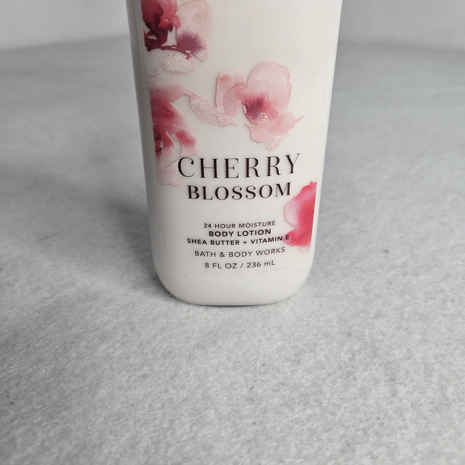 Bath & Body Works Cherry Blossom Body Lotion 8 fl oz – Shea Butter Vitamin E