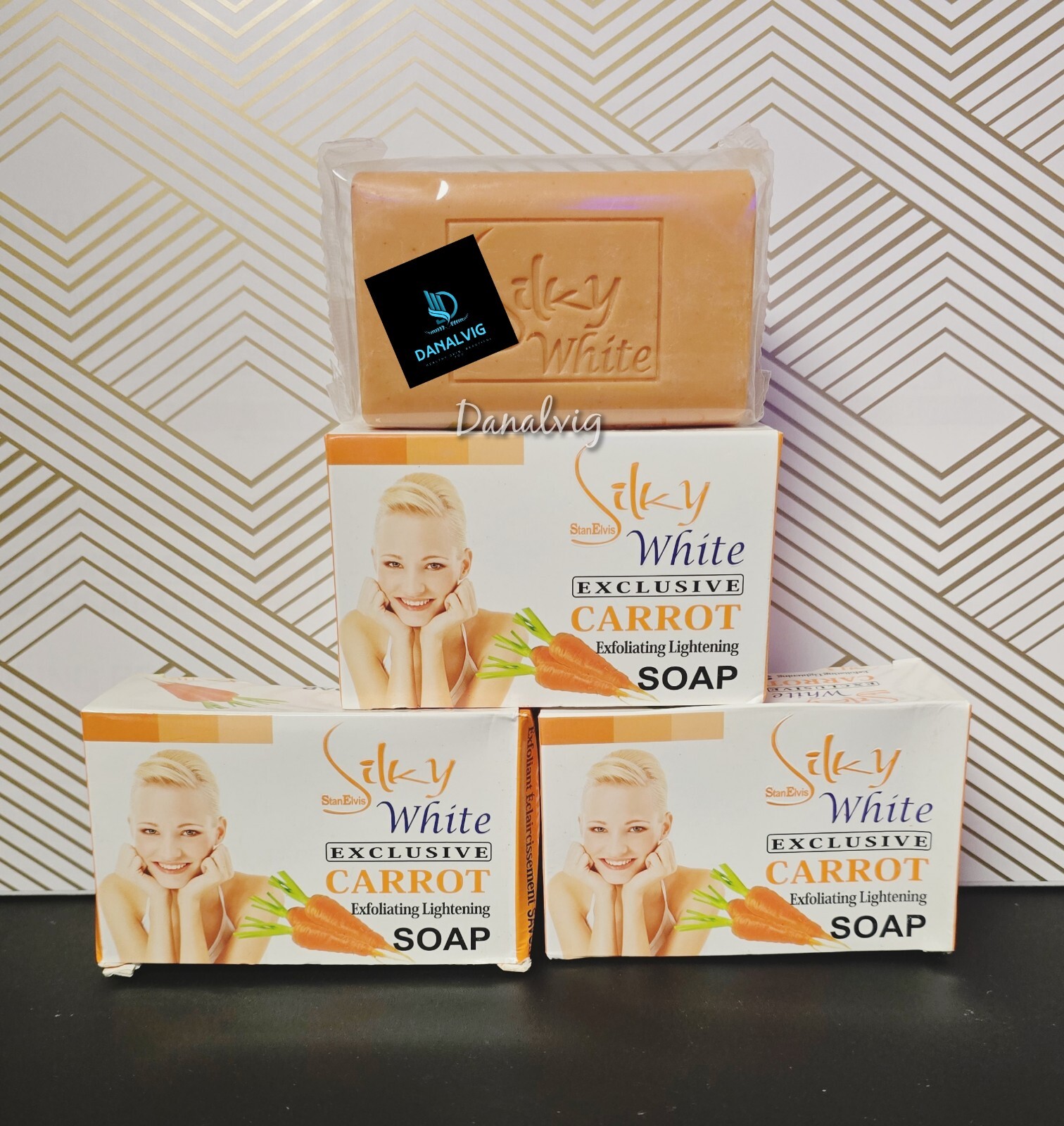 3X Silky White Exclusive CARROT Exfoliating Lightening Soap 200g (each)