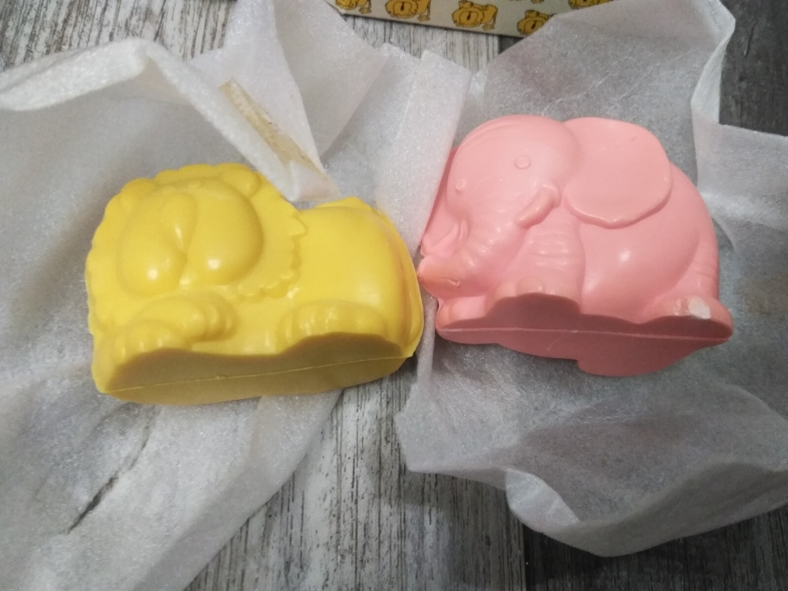 VTG. Provender animal beauty Soap 2.75 oz EA (2PK) ELEPHANT & LION (NIB) JAPAN